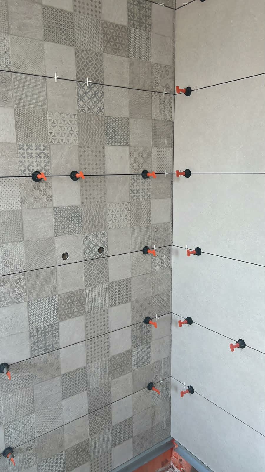 Pose de toilette suspendue (2/3)
